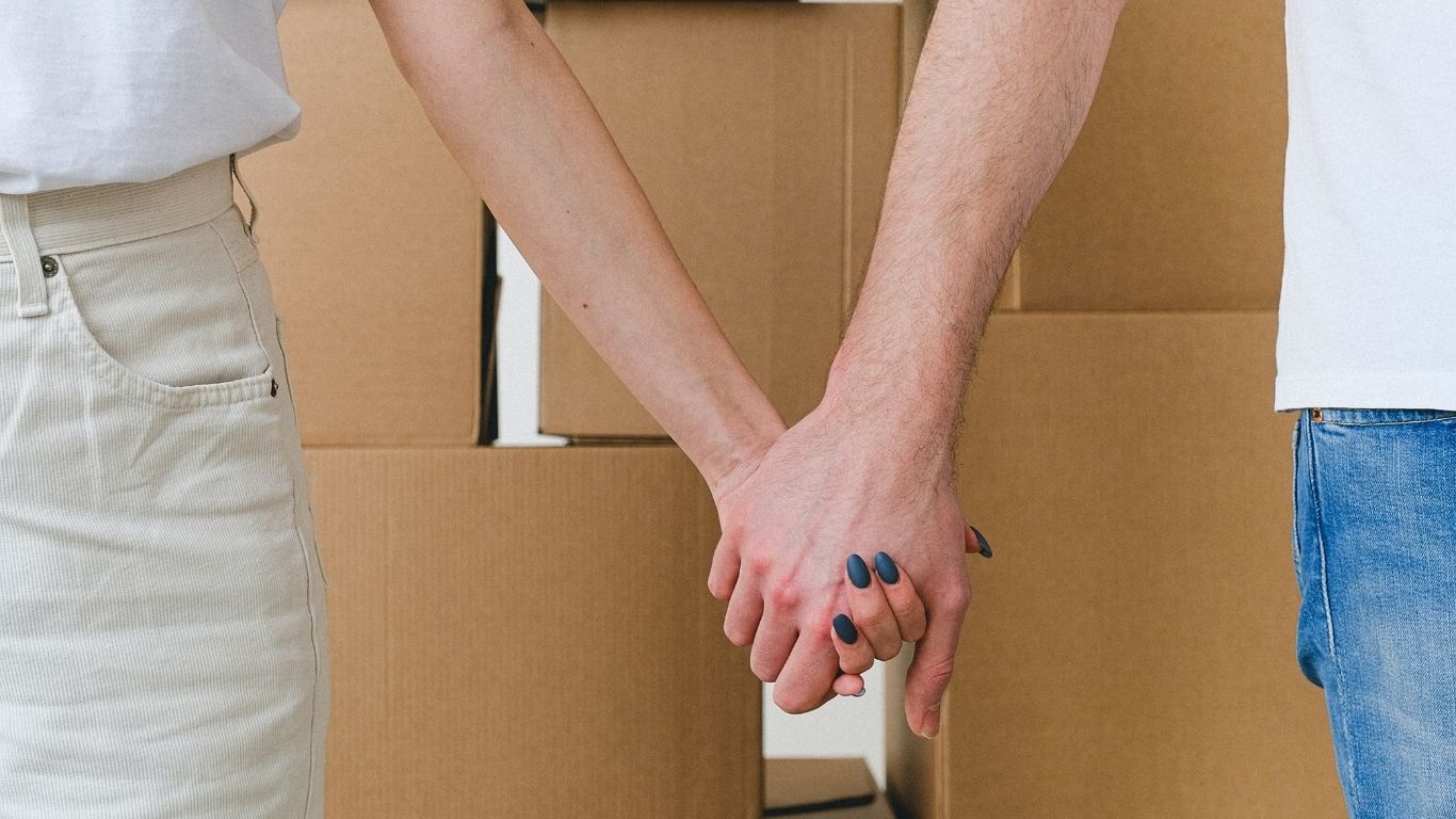 How much does it cost to move from Seattle to Los Angeles?