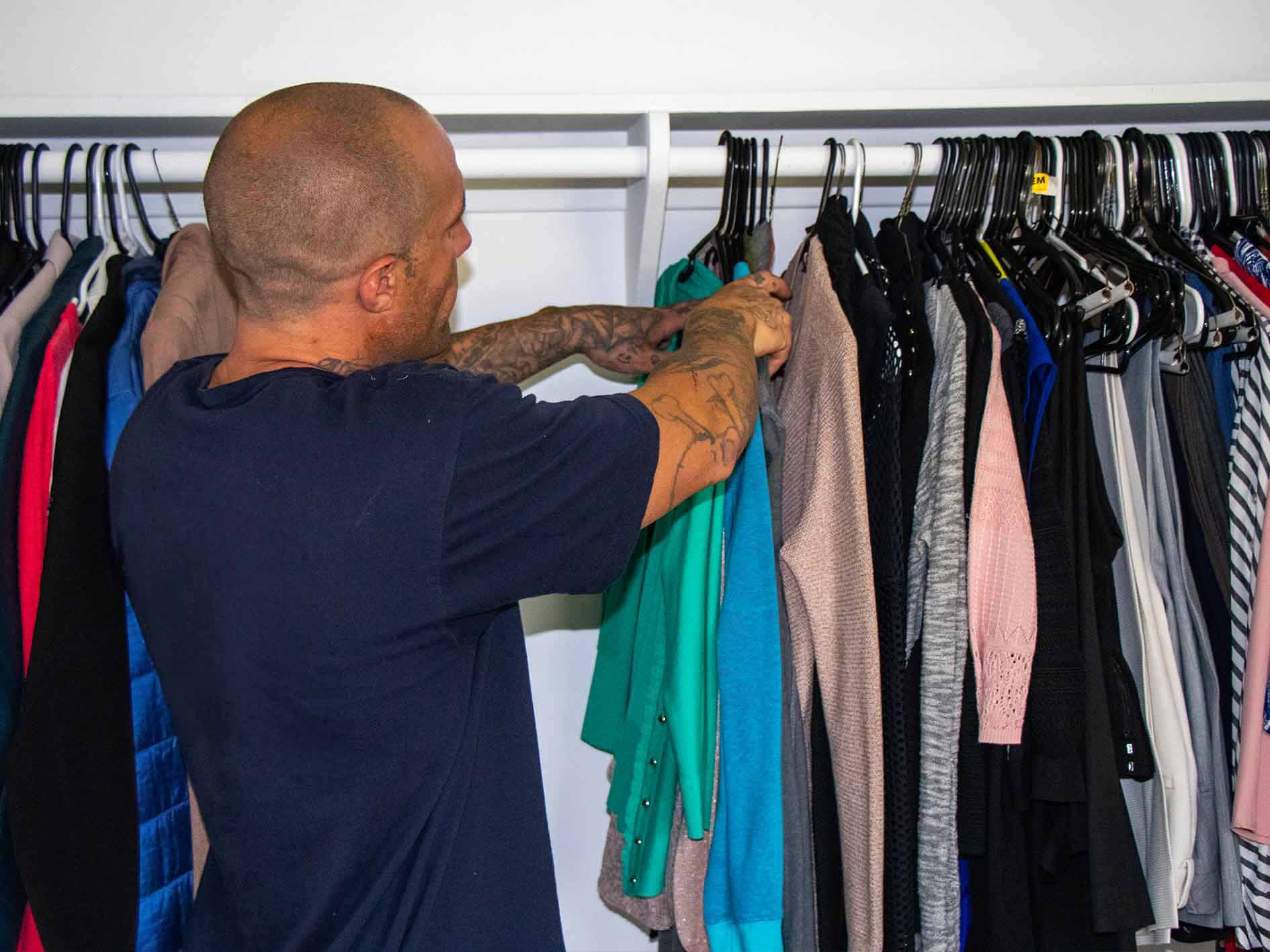 How To Roll Pants For Moving?