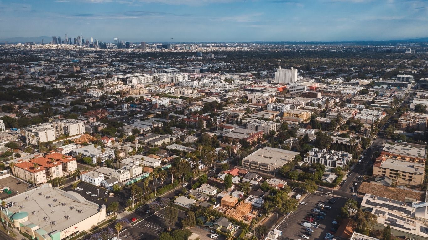  Smooth and Reliable Moves: Finding a Moving Company in West Los Angeles